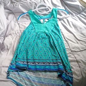Teal patterned tank